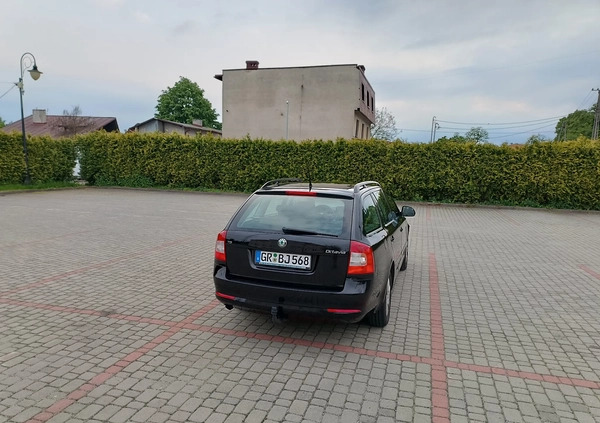 Skoda Octavia cena 24900 przebieg: 243700, rok produkcji 2011 z Pisz małe 154